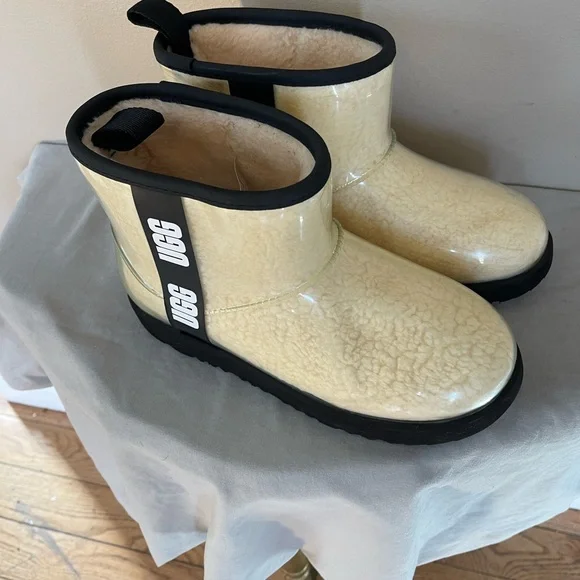UGG Clear Classic Mini Boots Women’s 5 Uggs Ankle Slide On Shoes Rain Sheepskin - Picture 11 of 15
